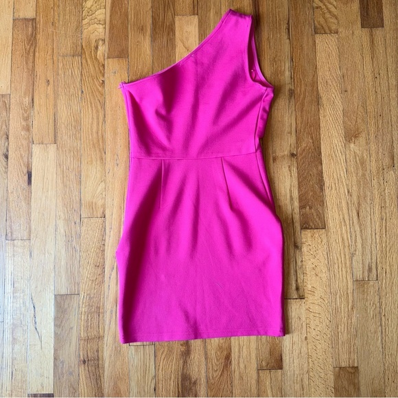 SUPERDOWN Nava Asymmetrical Mini Dress One Shoulder Hot Pink Small - Picture 5 of 6